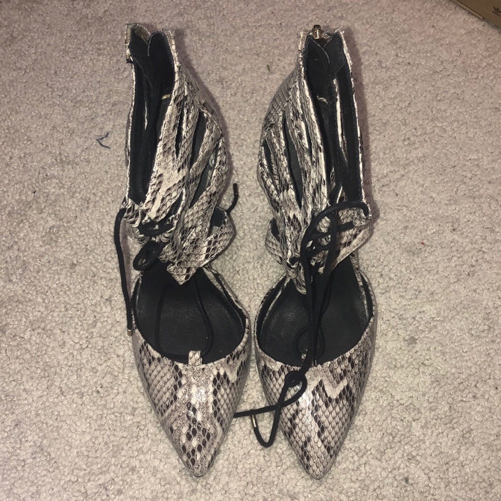 Steve Madden snake print heals